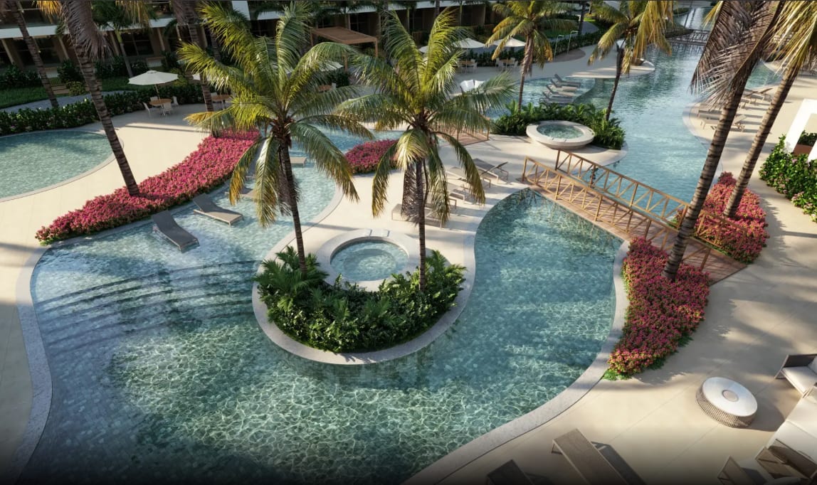 Pool with spa and lounge areas