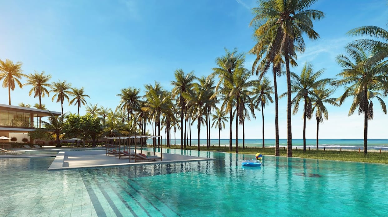 Pool overlooking the beach and Beach Club