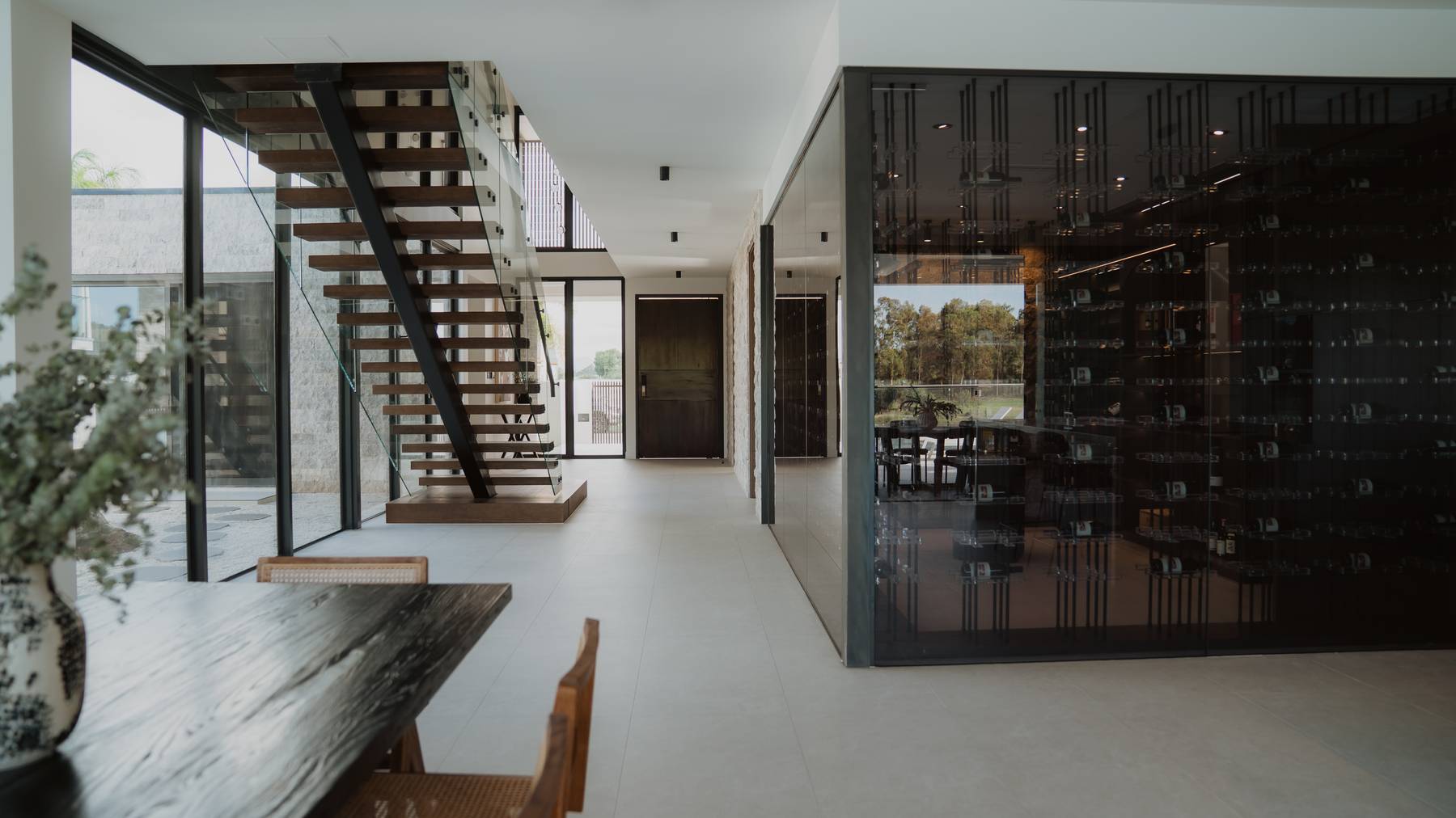 The Bayview - Main Bathroom 