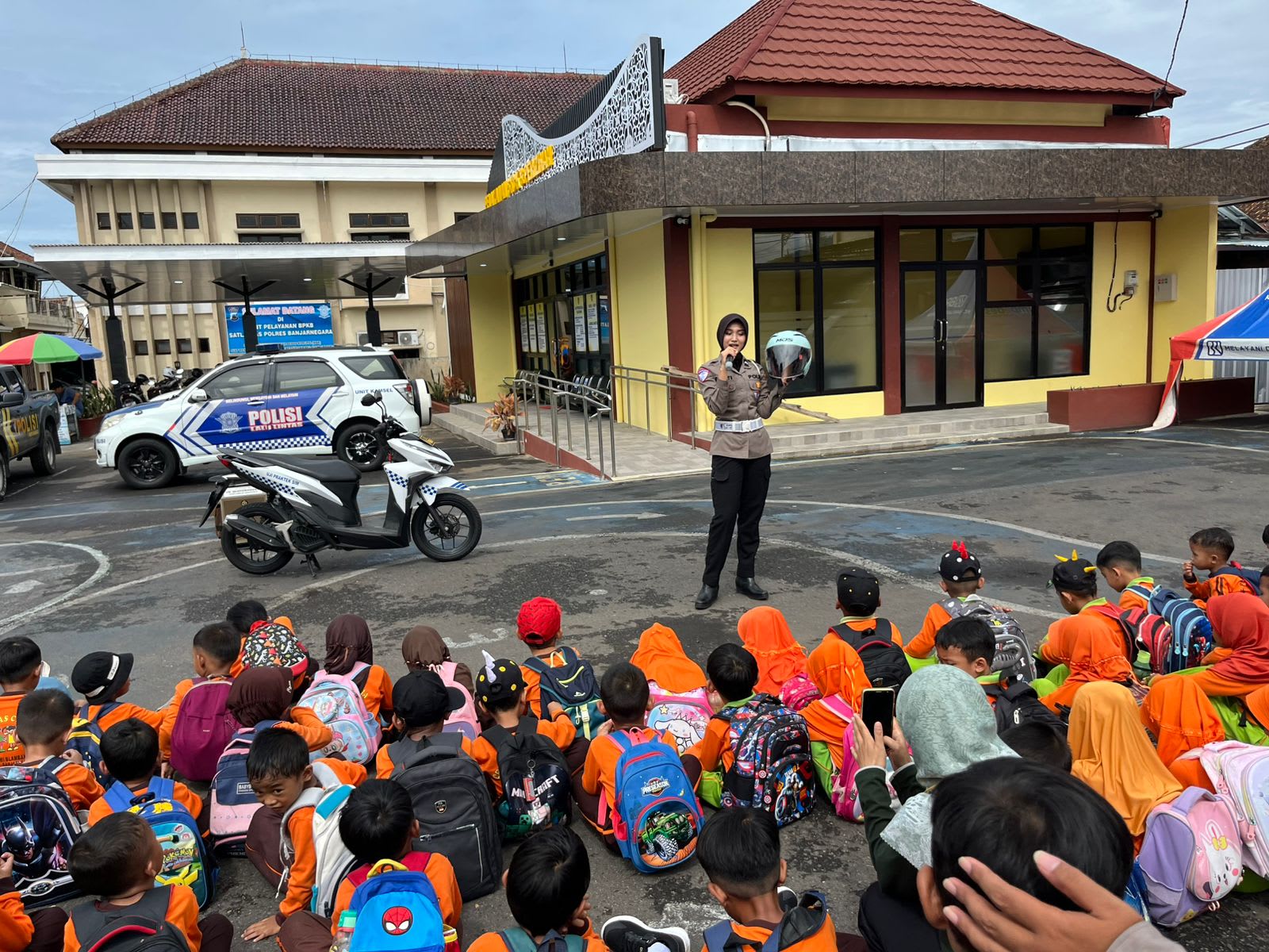 Satlantas Polres Banjarnegara Gelar Polisi Sahabat Anak Bersama TK Pertiwi Bawang