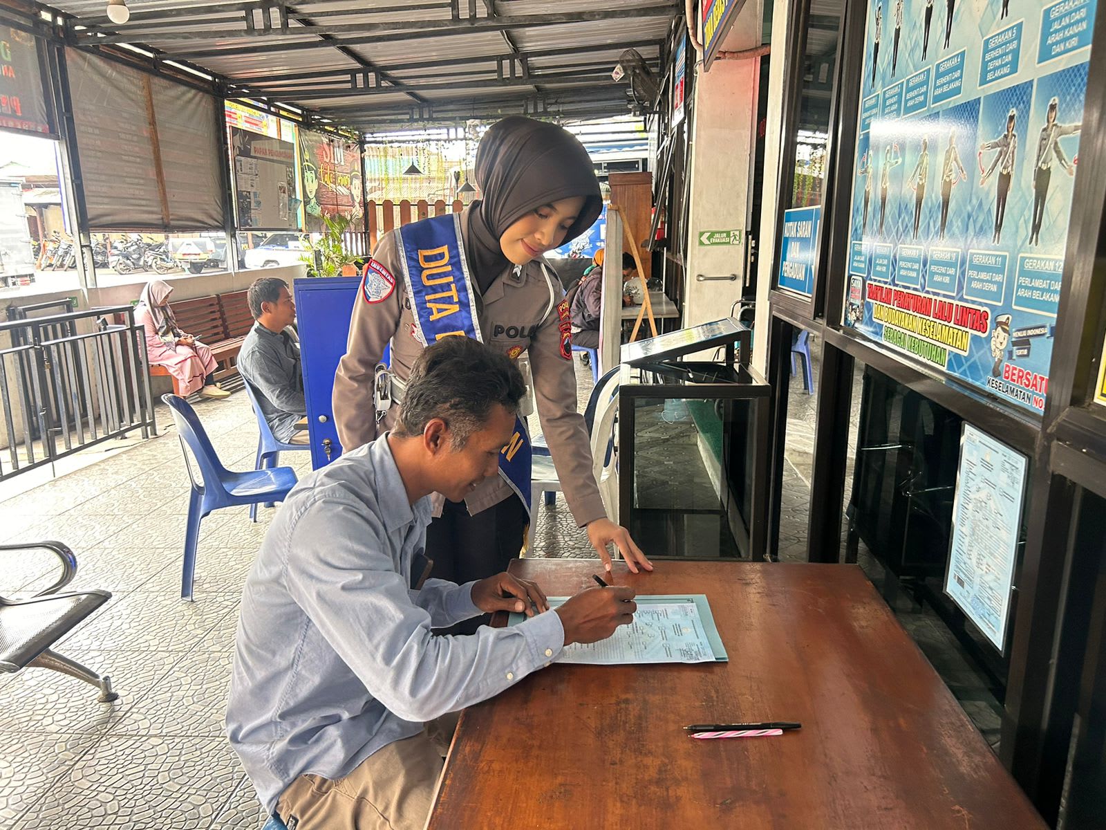 Polantas Menyapa, Komitmen Satpas SIM 1425 Polres Banjarnegara Berikan Pelayanan Prima Pada Masyarakat