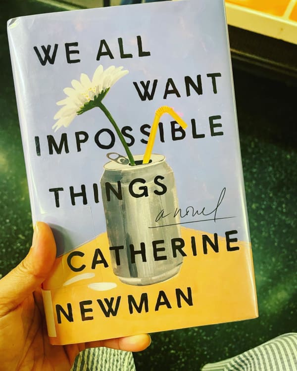 I was not warned that this was going to make me choke the first few pages, but I kinda surprised myself for laughing. Grief is such a funny, weird thing. Sigh.

Book no.9 for 2023 
#ciaheartsbooks #modernloss