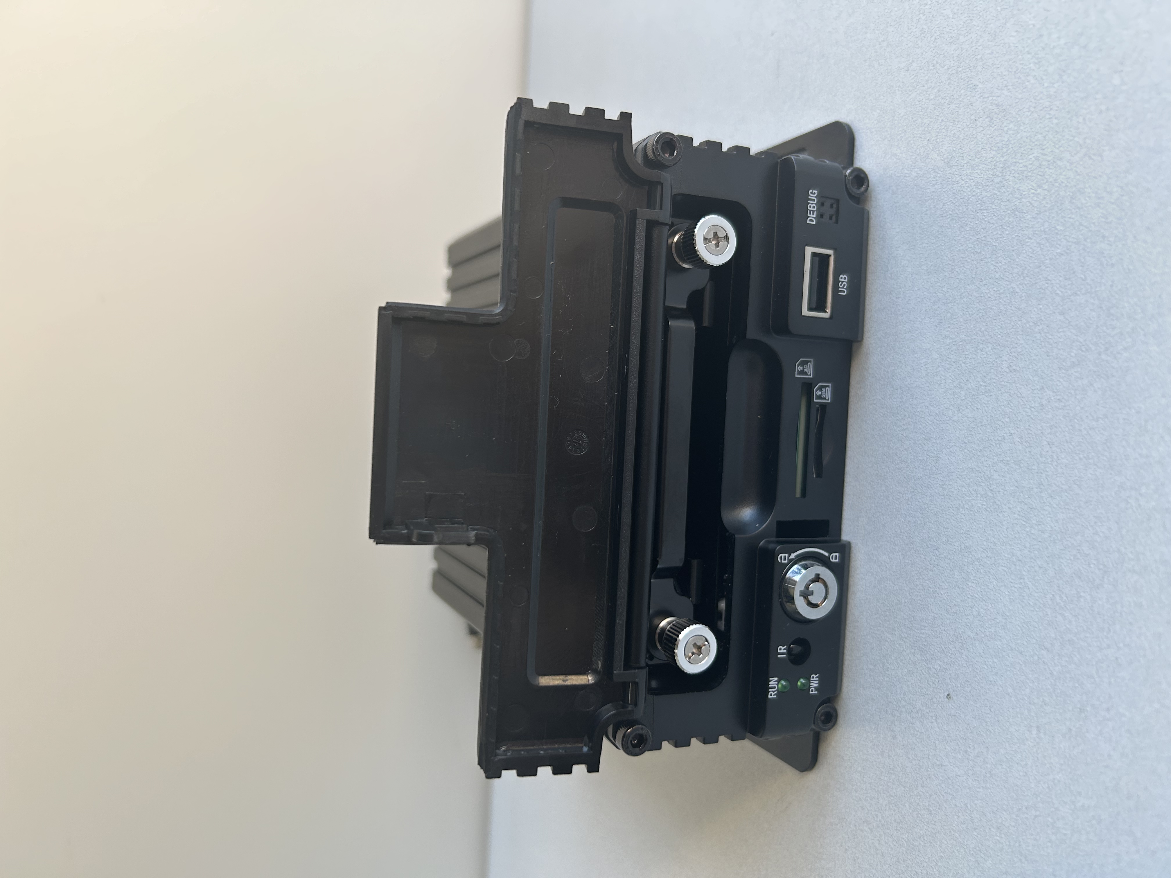 4g MDVR - 4ch 1080p, SSD/HDD+SD, 4G, GPS : (Model - MR9704E) view 3