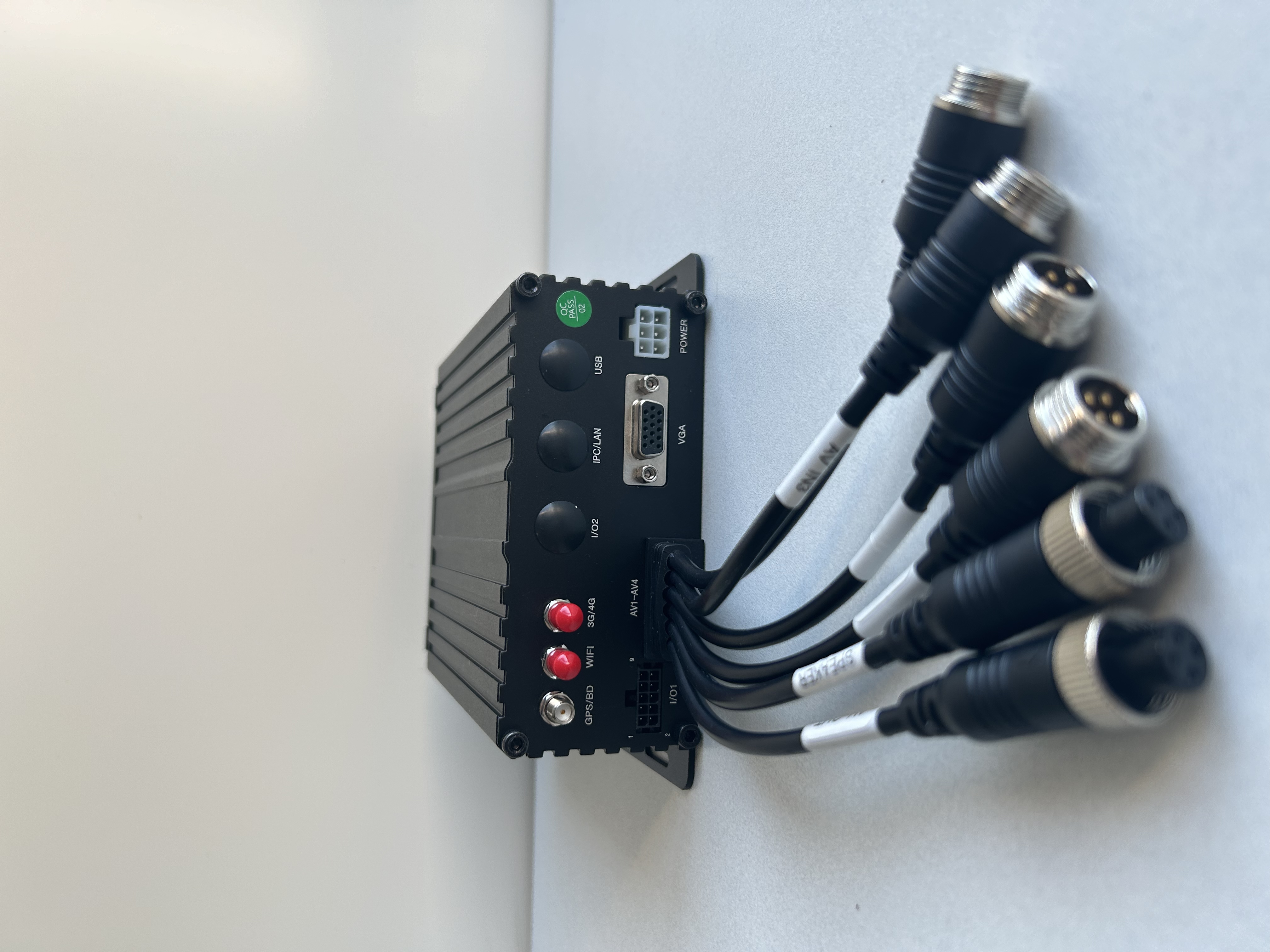 4g MDVR - 4ch 1080p, SSD/HDD+SD, 4G, GPS : (Model - MR9704E)