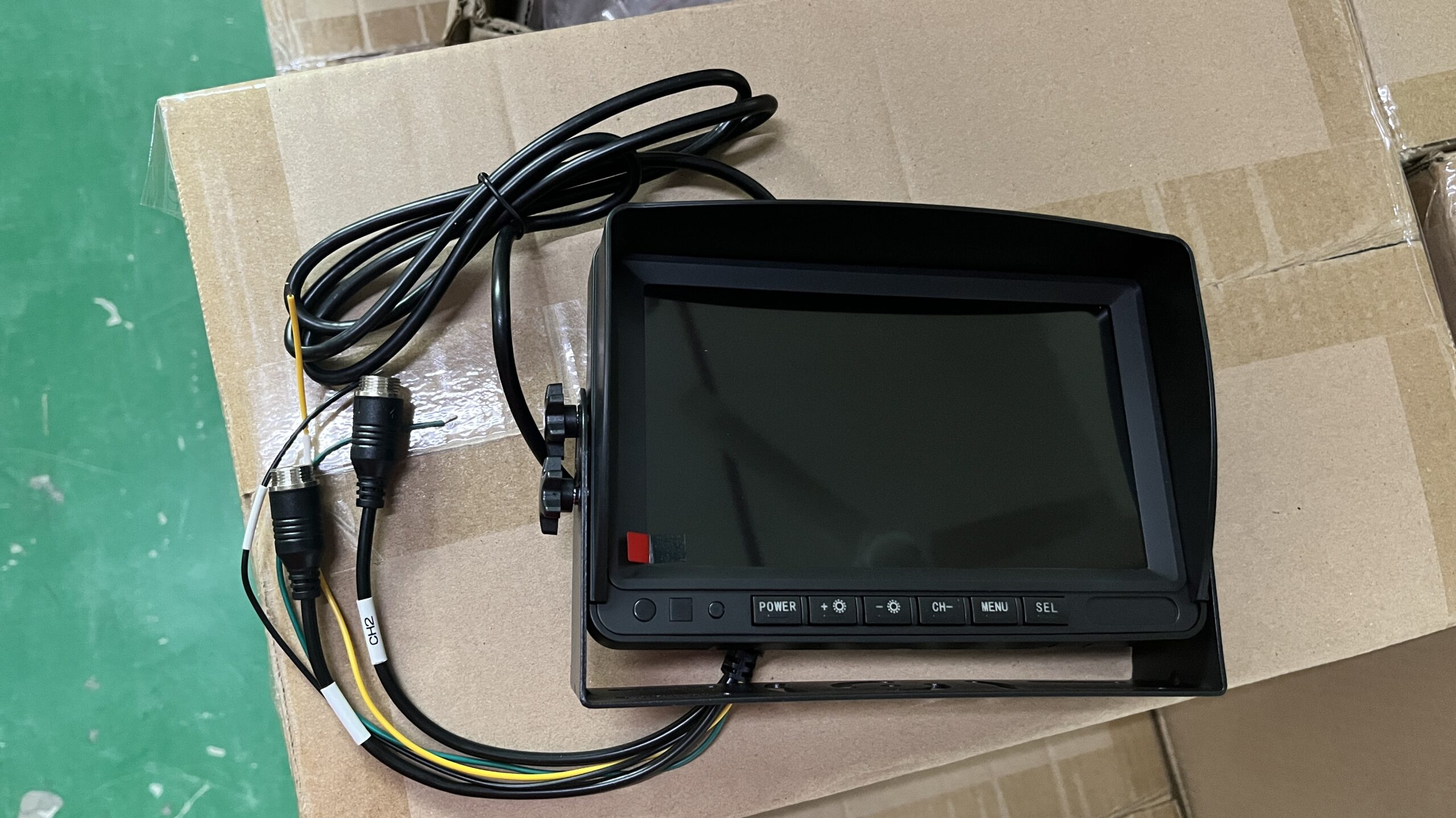 MDVR Camera Monitors: 5 Reasons to Choose VGA Displays for Superior Surveillance