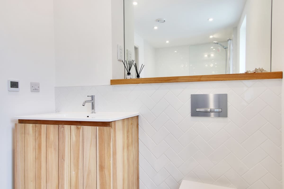 Dynamic Property Group Portfolio Image - Family Bathroom