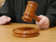 Жительница Новомосковска получила условный срок за удар сожителя ножом в грудь