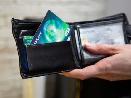 Туляк оплатил найденной картой покупки на 238 рублей