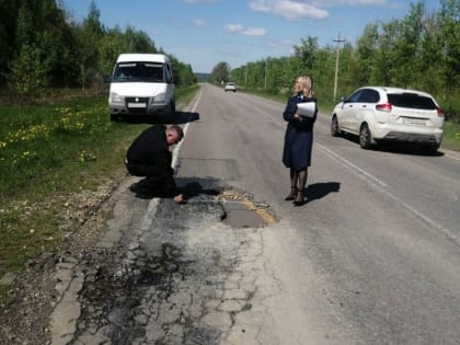 В Ефремове прокуратура провела проверку дороги в деревне Круглое