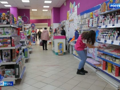 Семьи со школьниками участников СВО могут подать заявление на выплату. Публикуем ссылку