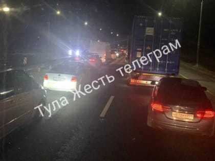 На трассе М-4 «Дон» в Тульской области произошло ДТП и сгорел автобус