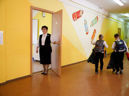 Восполняют нехватку студентами и педагогами-совместителями: стало известно, каких учителей не хватает в школах Тульской области