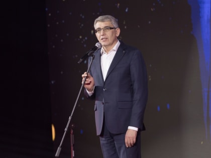 С Днем энергетика