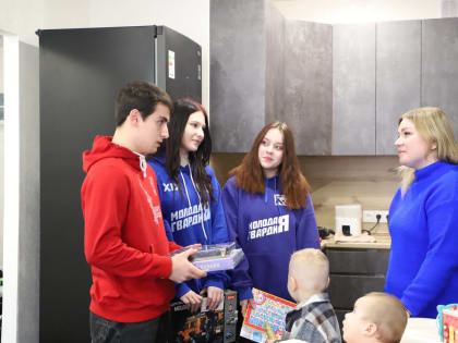 Тульские волонтеры навестили семью военнослужащего