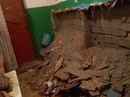 В поселке Белая гора Плавского района обрушилась стена жилого дома