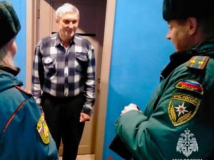 Тульские спасатели поздравили ветерана МЧС с 65-летием