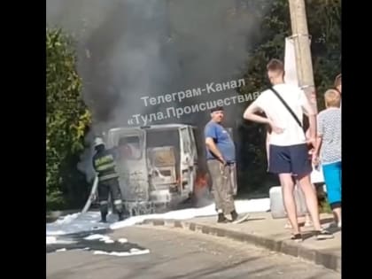 На парковке в Привокзальном районе Тулы сгорел автомобиль