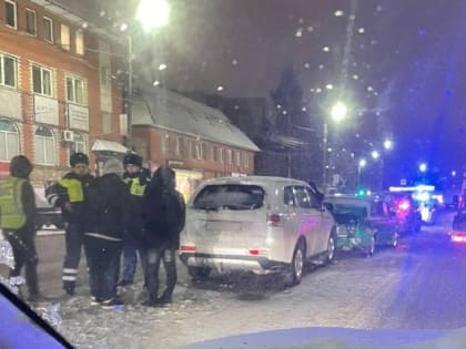 В Туле на улице Рязанской произошло массовое ДТП