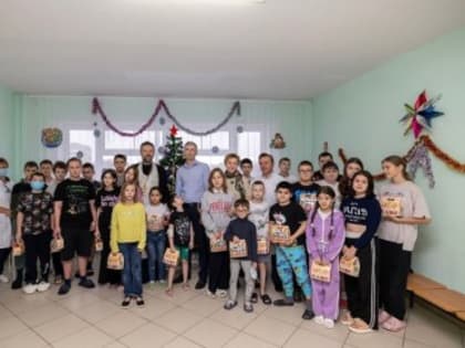 ✅ Настроение праздника создали детям, которые отмечали Новый год в детской больнице Новомосковска
