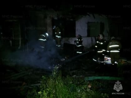 При пожаре в заброшенном здании в Киреевском районе погиб человек