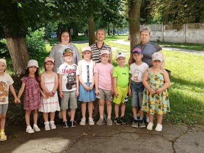 Познавательная игра «Правила движения знаем на «Ура!» (0+)