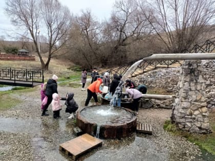 Верующие съезжаются на Крещение к осановскому источнику