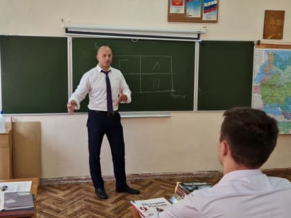 В Щекинском районе в этом году за парты сел 951 первоклассник