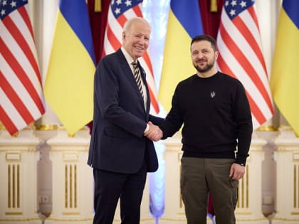 Байден и Зеленский встретились в Михайловском соборе в Киеве