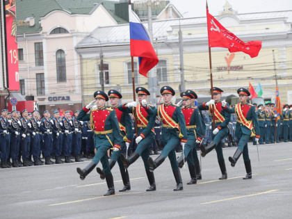 В Туле прошел Парад Победы. Фоторепортаж