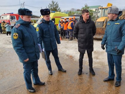 В Алексине состоялся смотр готовности сил и средств Алексинского звена РСЧС