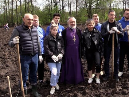 У храма в киреевском селе Панино появился «Сад памяти»