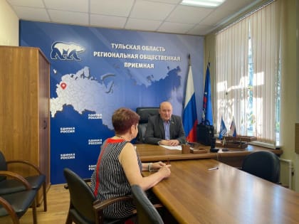 Михаил Демин оказал помощь в медицинских вопросах жителям области