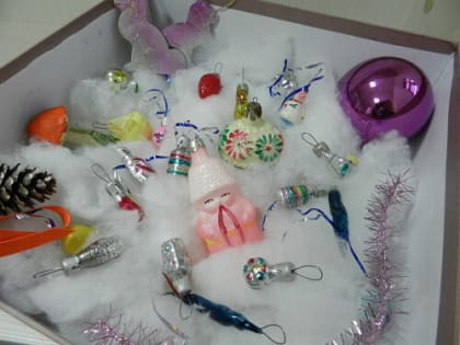 Новый год шагает по стране