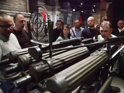 Новомосковские полицейские посетили Музей обороны Тулы