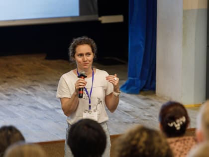 Толстой в комиксах и танцах