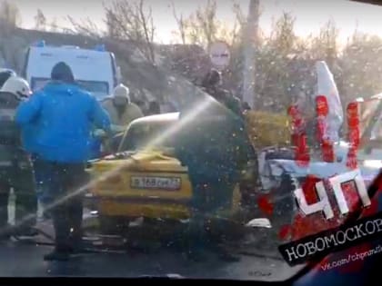 В Тульской области столкнулись отечественная легковушка и внедорожник