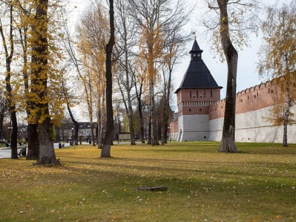День пожилых людей в парке и гастроли курских артистов в драмтеатре – куда сходить на выходных в Туле