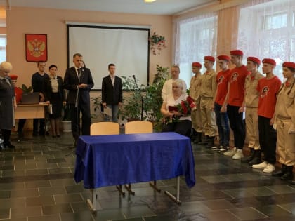 Дмитрий Афоничев принял участие в открытии «Парты героя» в честь бойца СВО