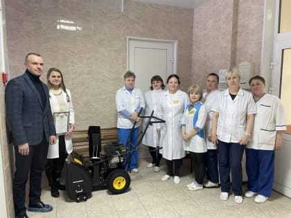 В канун Старого Нового года Дмитрий Коженкин привез подарки в Ломинцевский хоспис