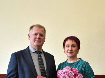 Коллектив Тульского областного суда поздравил судью И.В.Курганову с юбилеем