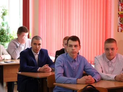 Новомосковские девятиклассники прошли итоговое собеседование по русскому языку