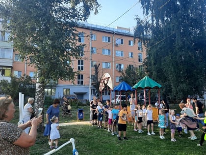 В Пролетарском округе Тулы состоялся праздник двора