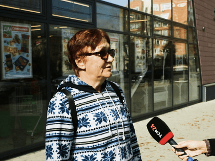 «Ни в коем случае золото или серебро»: Туляки рассказали, что подарить педагогам на День учителя