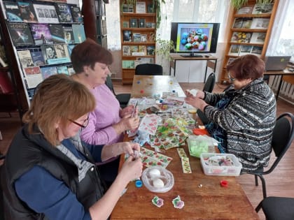 Центральная библиотека: «Декупаж пасхальных яиц» (12+)