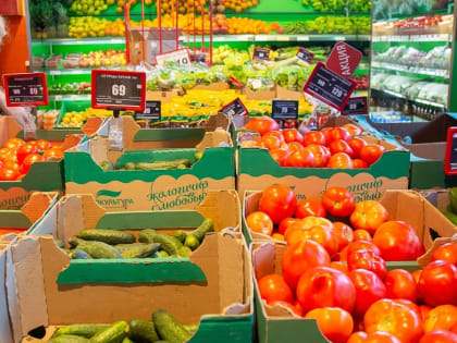 В декабре продуктовая инфляция в России выросла из-за огурцов и помидоров