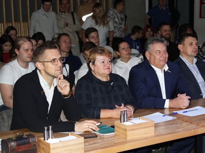 Николай Воробьев пожелал участникам интеллектуальной игры «Тульский Токарев» быть везде, всегда и во всем победителями