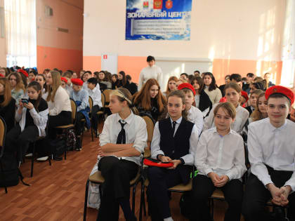 Поделились творчеством с новомосковскими школьниками