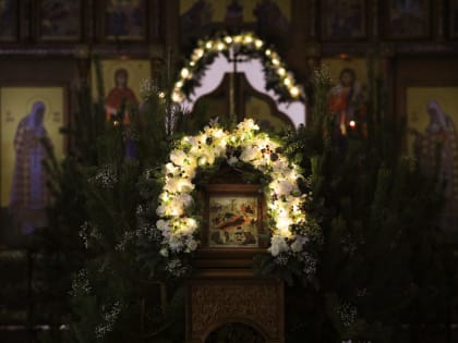 Рождественский праздник в храме Всех Святых Новомосковска