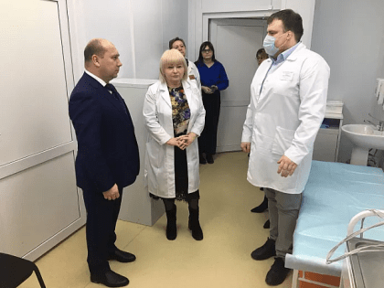 Глава тульского минздрава посетил врачебную амбулаторию в поселке Северная Мыза