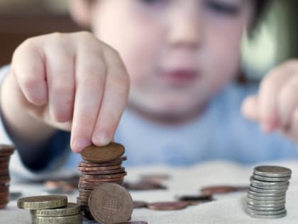 На обязательные работы отправили злостную неплательщицу алиментов из Богородицка